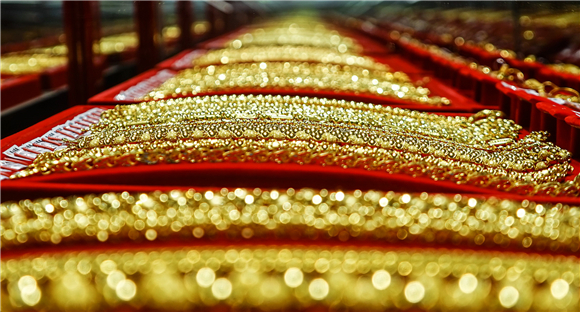 金价先高后低 跌至2星期来最低