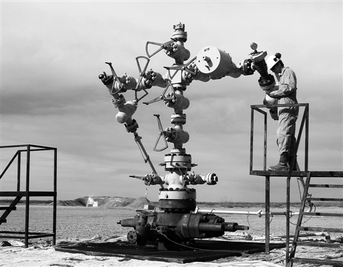 原油火爆市场或将延续 推动美页岩油复苏上涨